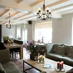 德博格霍夫弗莱彻酒店及餐厅
