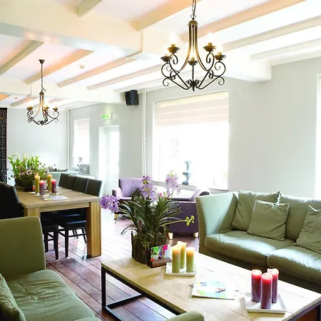 Fletcher Restaurant De Burghoeve Hotel 3*