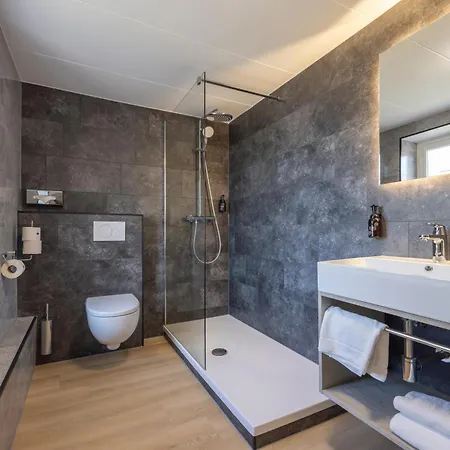 Fletcher Restaurant De Burghoeve Готель Valkenburg aan de Geul