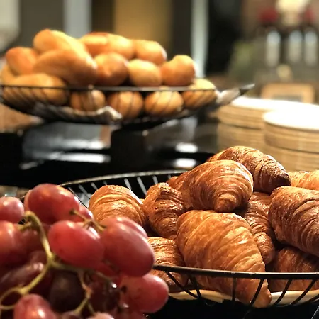 Fletcher Restaurant De Burghoeve Готель 3*