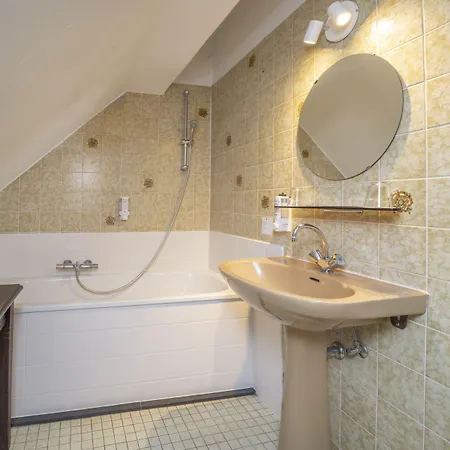 Fletcher Restaurant De Burghoeve 3* Валкенбург
