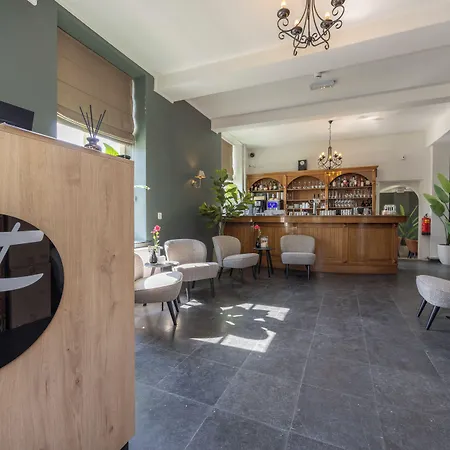 Fletcher Restaurant De Burghoeve Hotel 3*