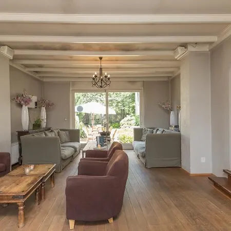 Готель Fletcher Restaurant De Burghoeve 3*