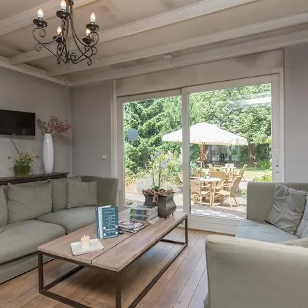 德博格霍夫弗莱彻酒店及餐厅 3* 法尔肯堡