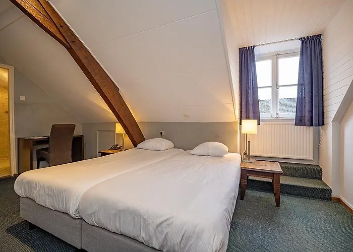 Otel Fletcher Restaurant De Burghoeve 3*