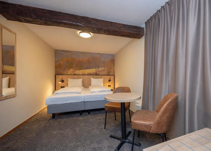 Fletcher Restaurant De Burghoeve Otel 3*