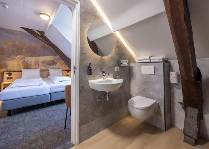 Fletcher Restaurant De Burghoeve Otel 3*