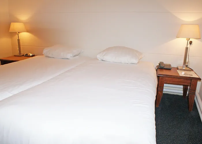 Otel Fletcher Restaurant De Burghoeve 3*