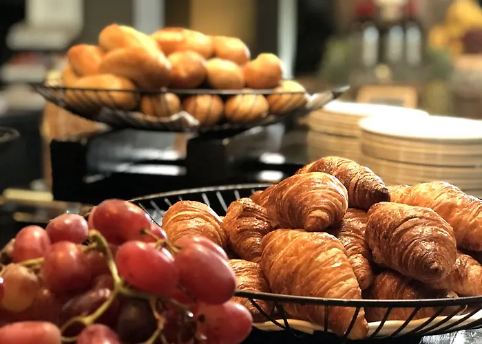 Fletcher Restaurant De Burghoeve Otel 3*